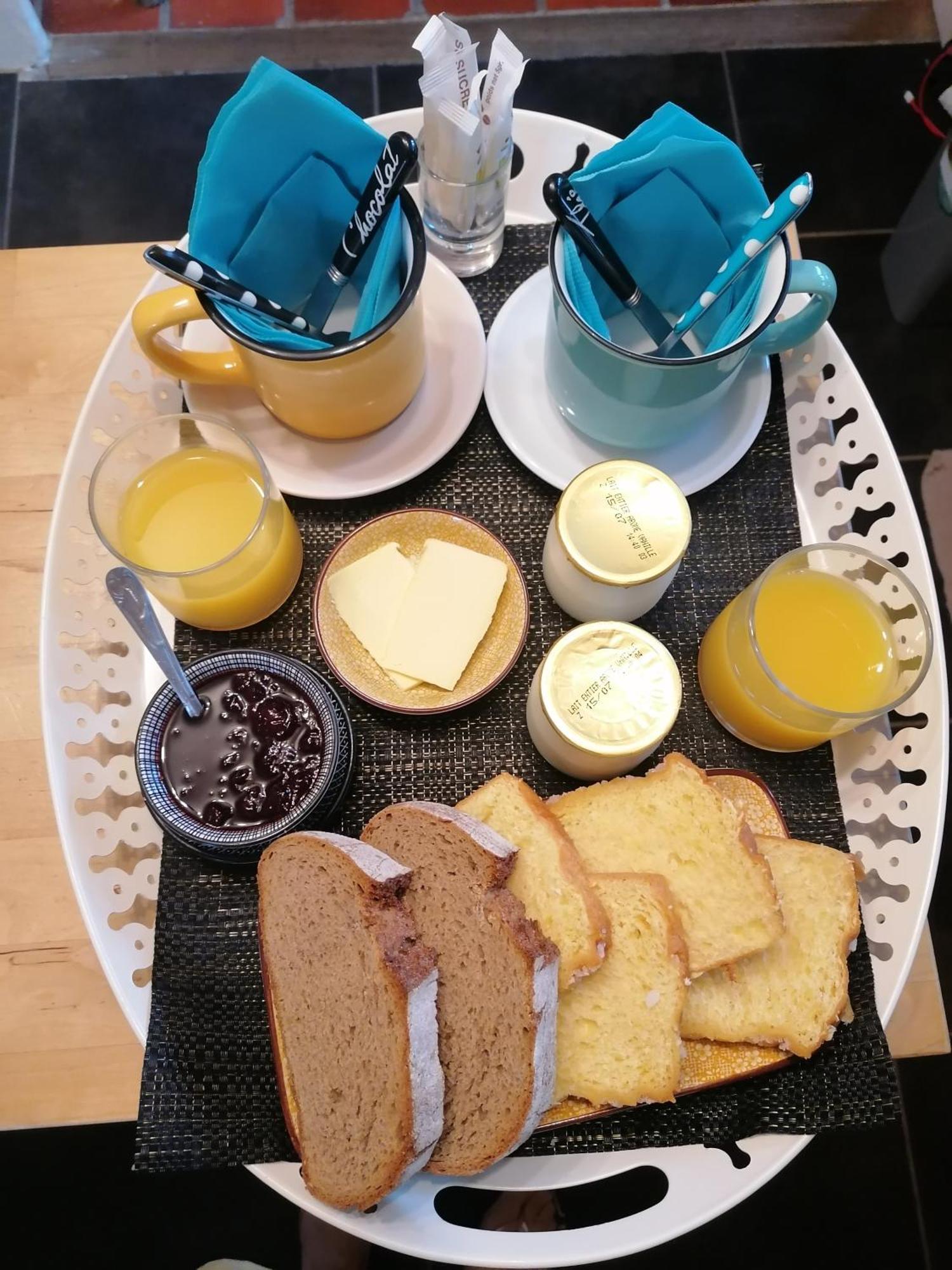 ヴァロン・ポン・ダルク Brindepaille Bed & Breakfast エクステリア 写真